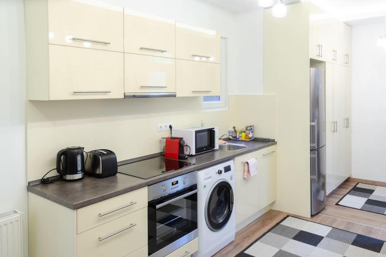 3 En Bedroom Flat In The Main Centre For 6ppl, 3bdr,3bthr,ac Lejlighed Budapest